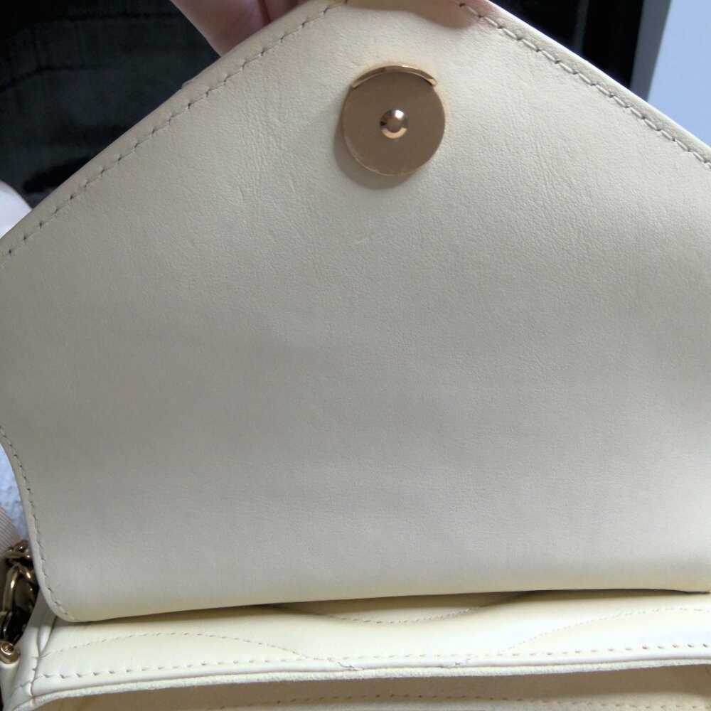 Louis Vuitton New Wave Multi-Pochette Buttery Yellow - Picture 8 of 16